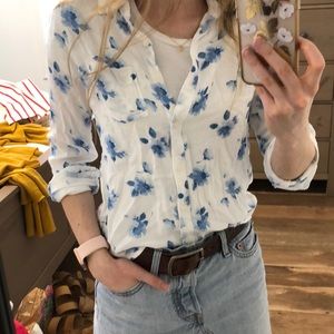 Abercrombie Kids flowered top